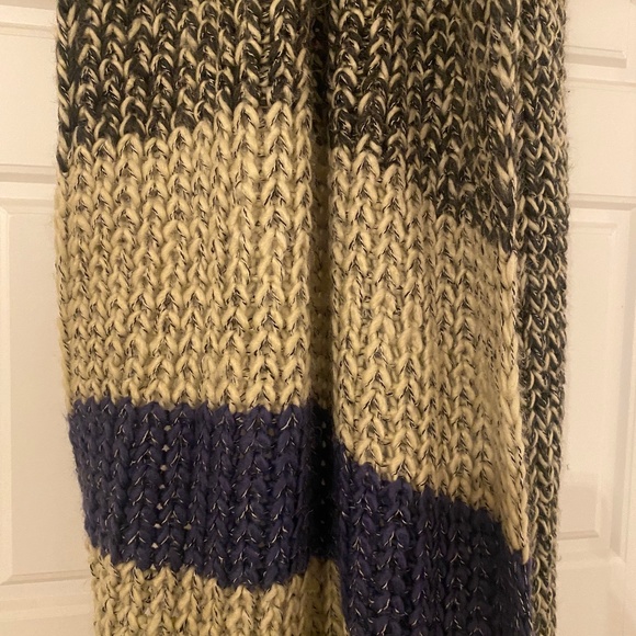 Roots Chunky Knit Infinity Scarf Womens Winter Scarf - Picture 4 of 4